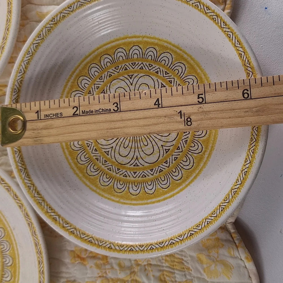 5 Vintage Franciscan Hacienda Gold Beige Saucers - 6 3/8" - Picture 4 of 5